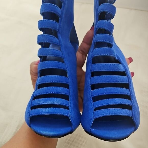 Eric Michael Blue Strappy Heels - Picture 11 of 15